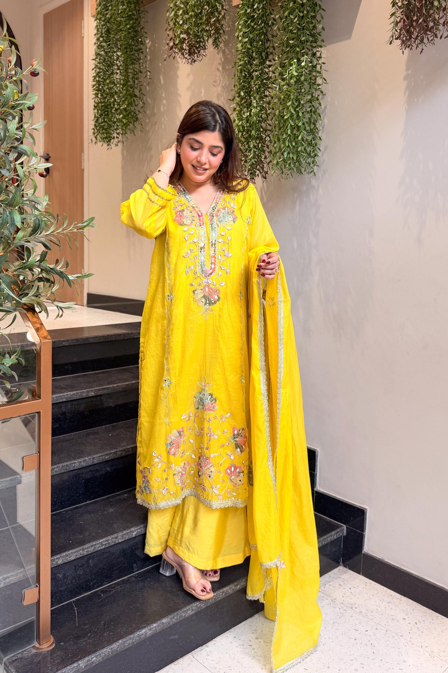 Aarvisha Gotta And Mirror Detailing Suit Set