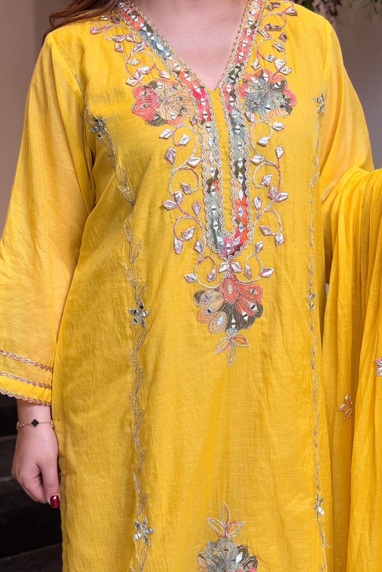 Aarvisha Gotta And Mirror Detailing Suit Set