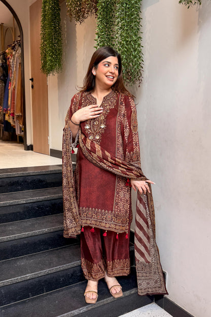 Kisha Printed & Embroidered Suit Set