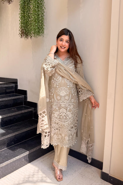 Noorain Embroidered Pakistani Suit Set