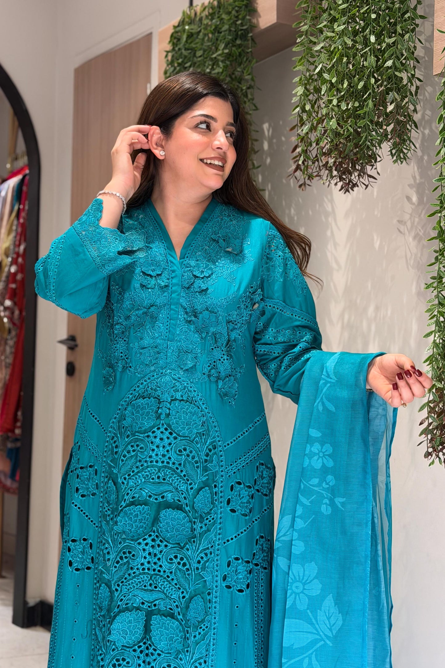Zarmeen Embroidered Pakistani Suit Set