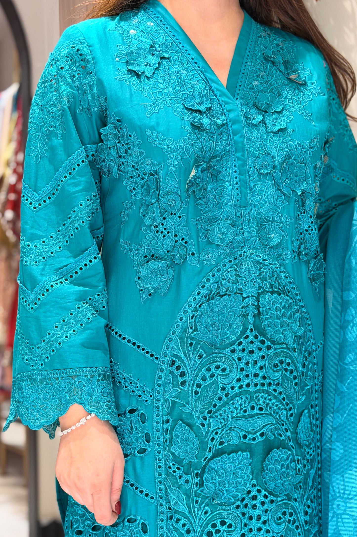 Zarmeen Embroidered Pakistani Suit Set