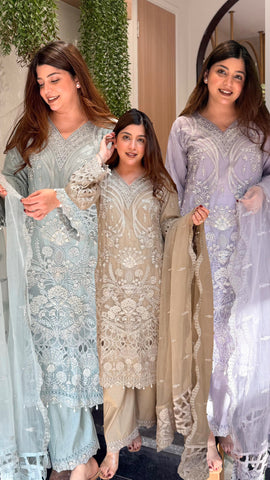 Noorain Embroidered Pakistani Suit Set