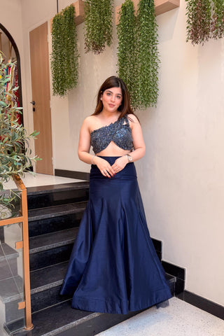 Neyara Hand Embroidered Fish Cut Lehenga