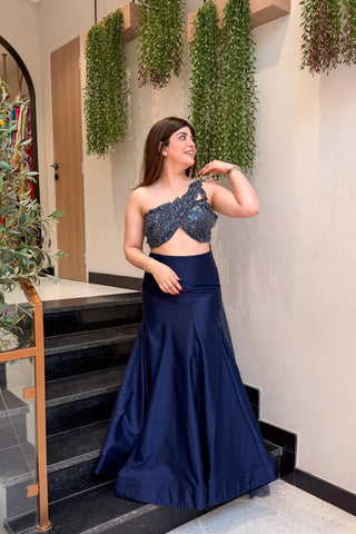 Neyara Hand Embroidered Fish Cut Lehenga