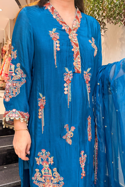 Revka Embroidered Suit Set