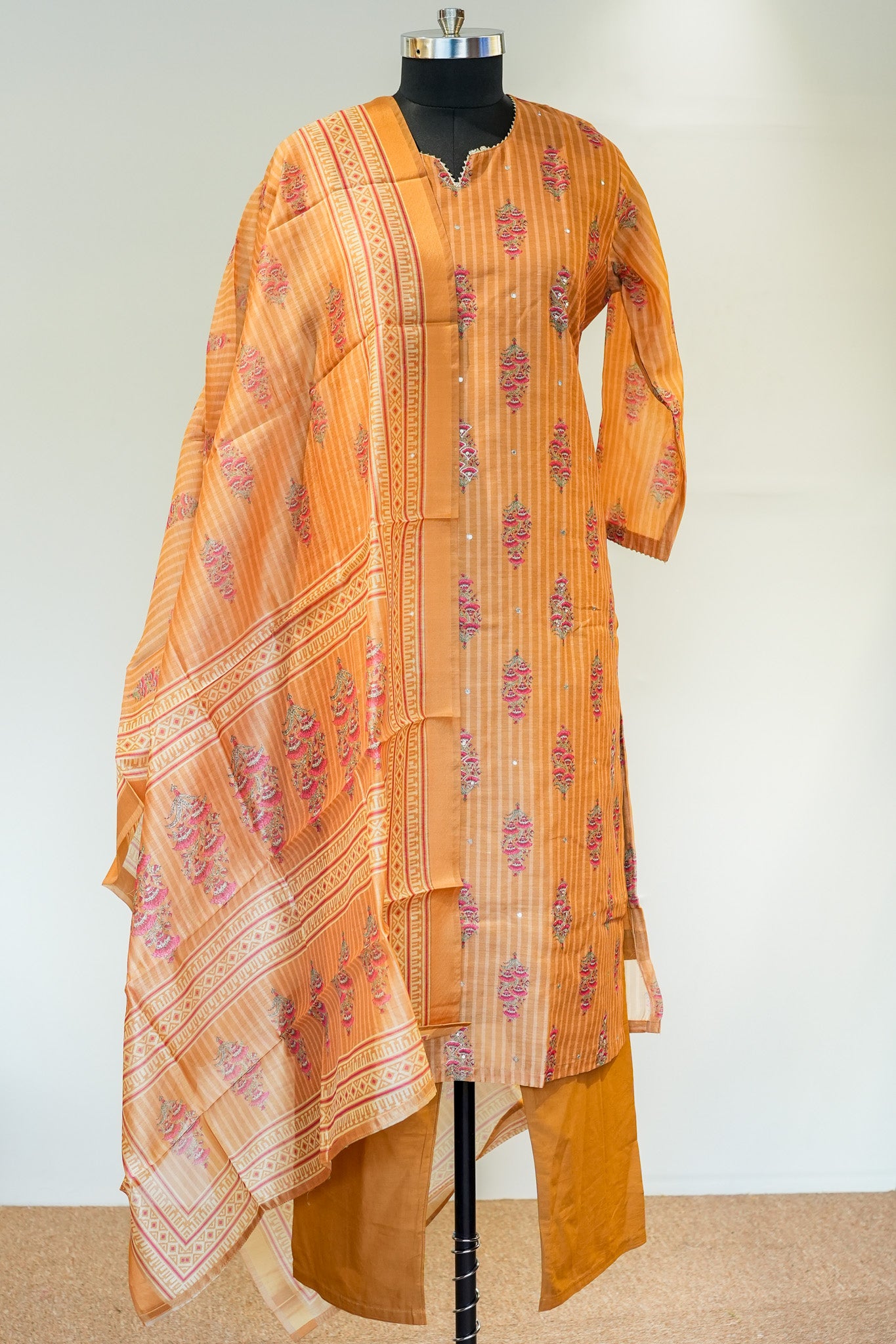 Shanti Printed Suit Set