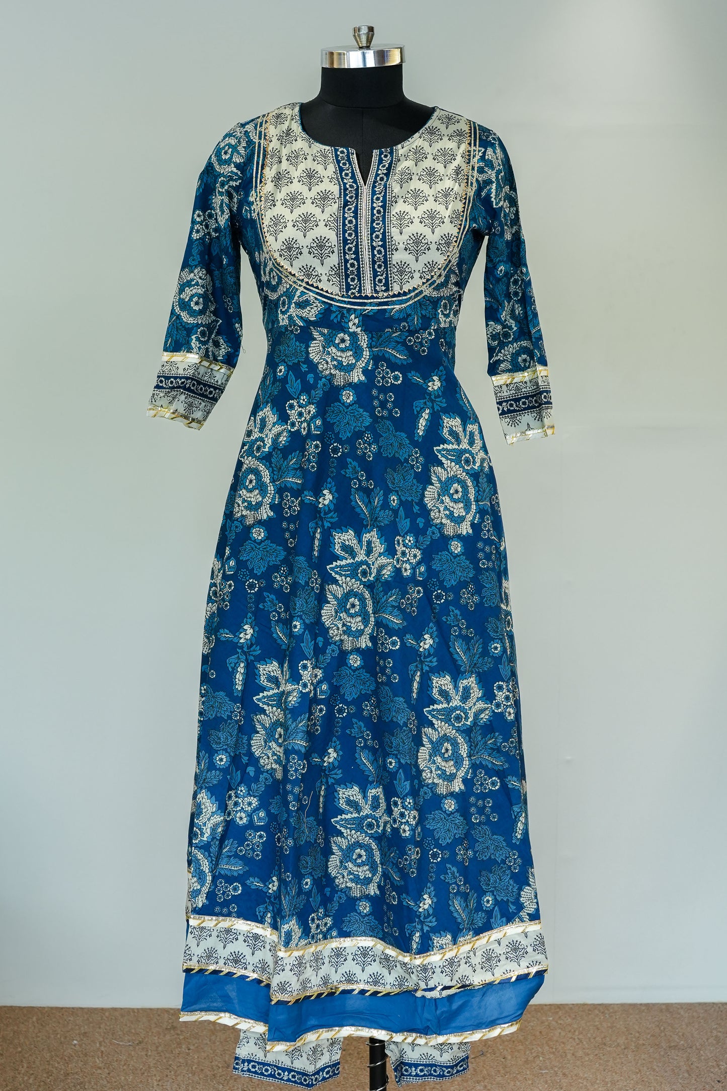 Vrina Floral Printed Suit Set