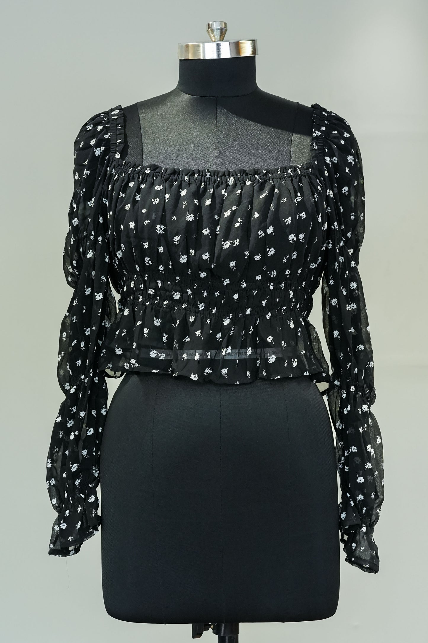 Net Floral Full Sleeves Top