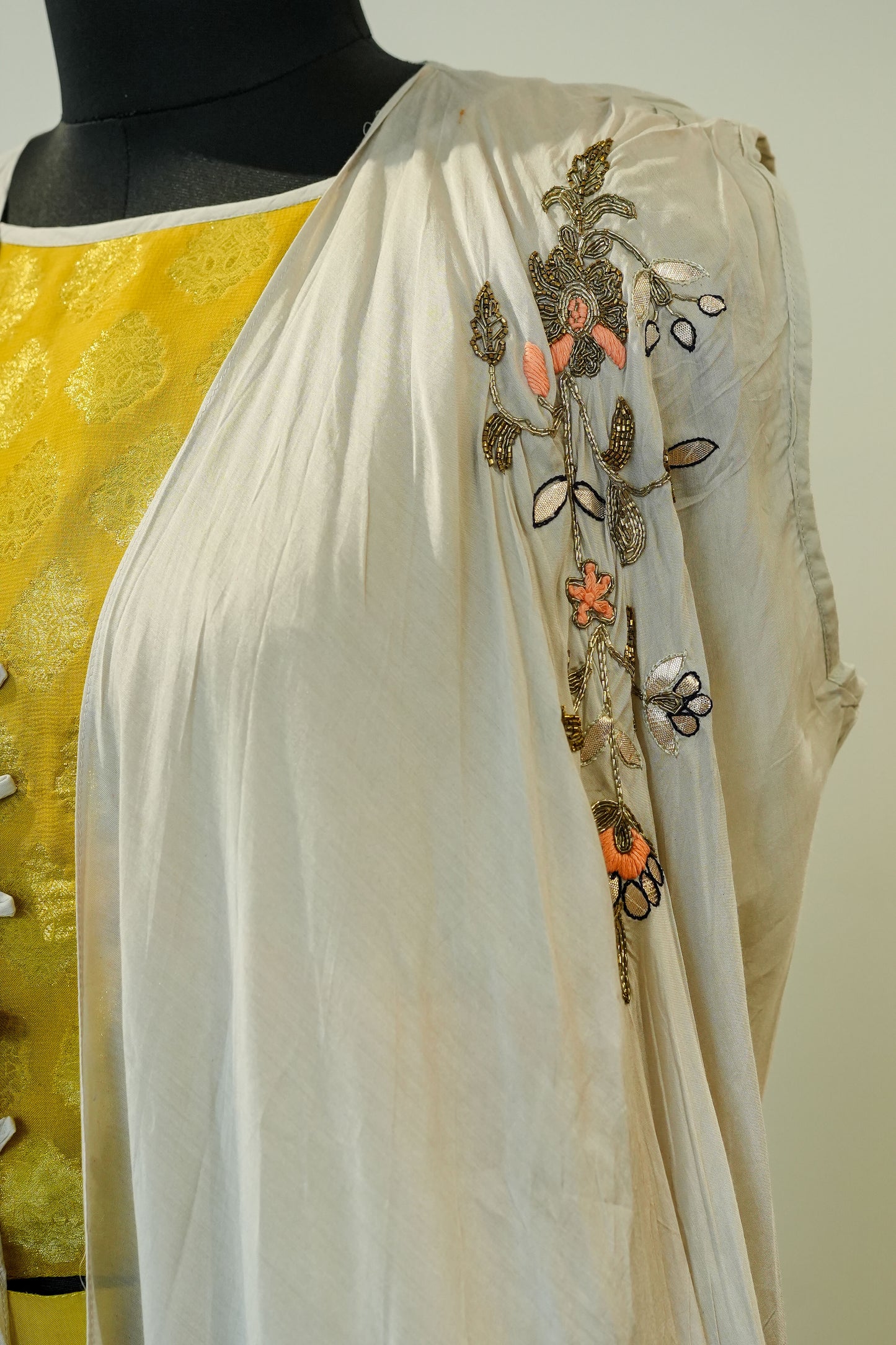 Dhruvi Embroidered Indo Western