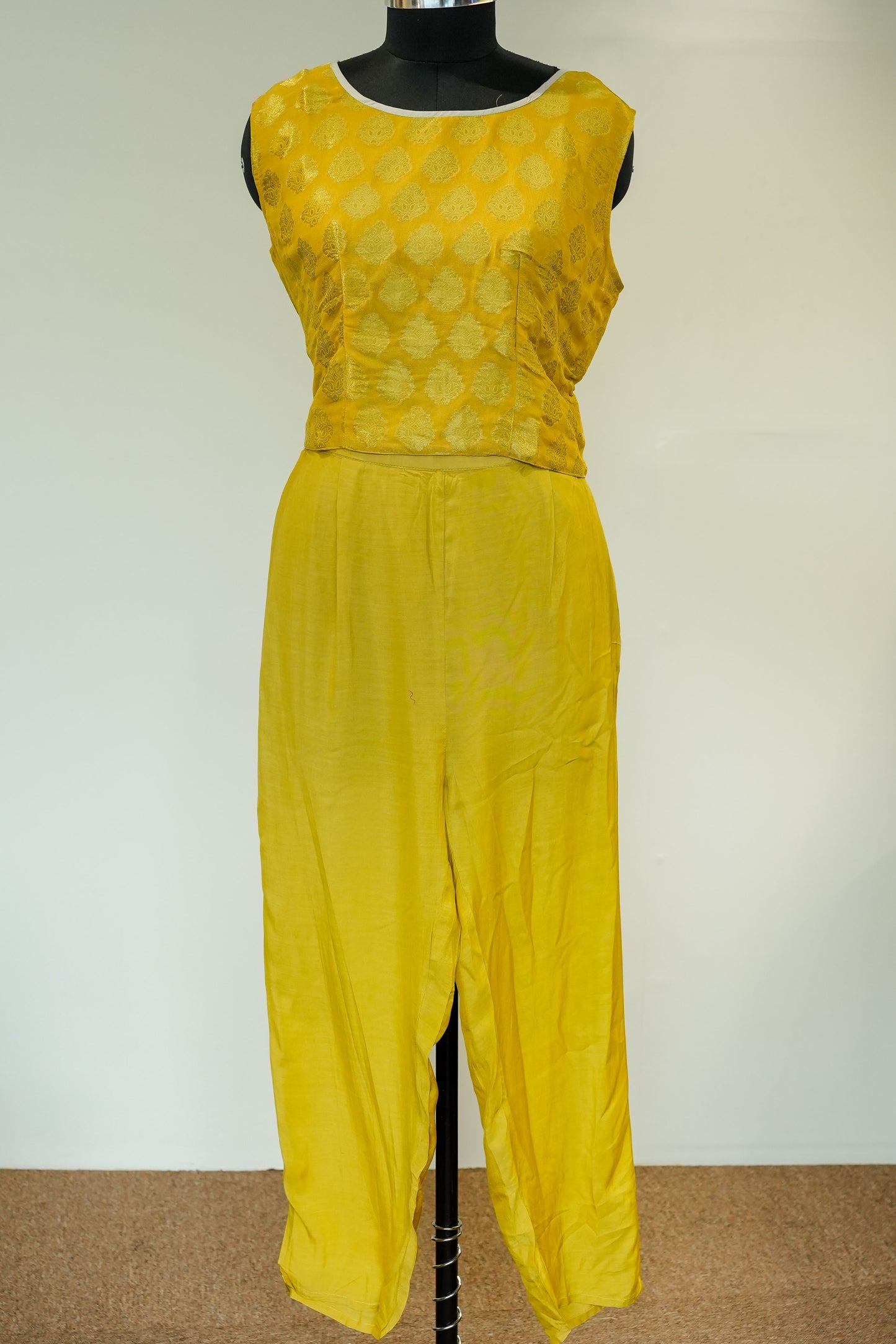 Dhruvi Embroidered Indo Western