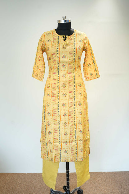 Jeena Floral Embroidered Kurta Set