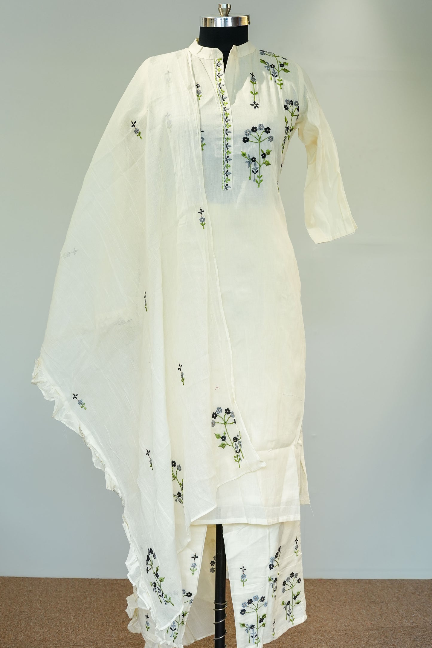 Shirvi Floral Embroidered Suit Set