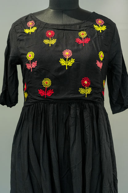 Sunira Embroidered Maxi Kurta