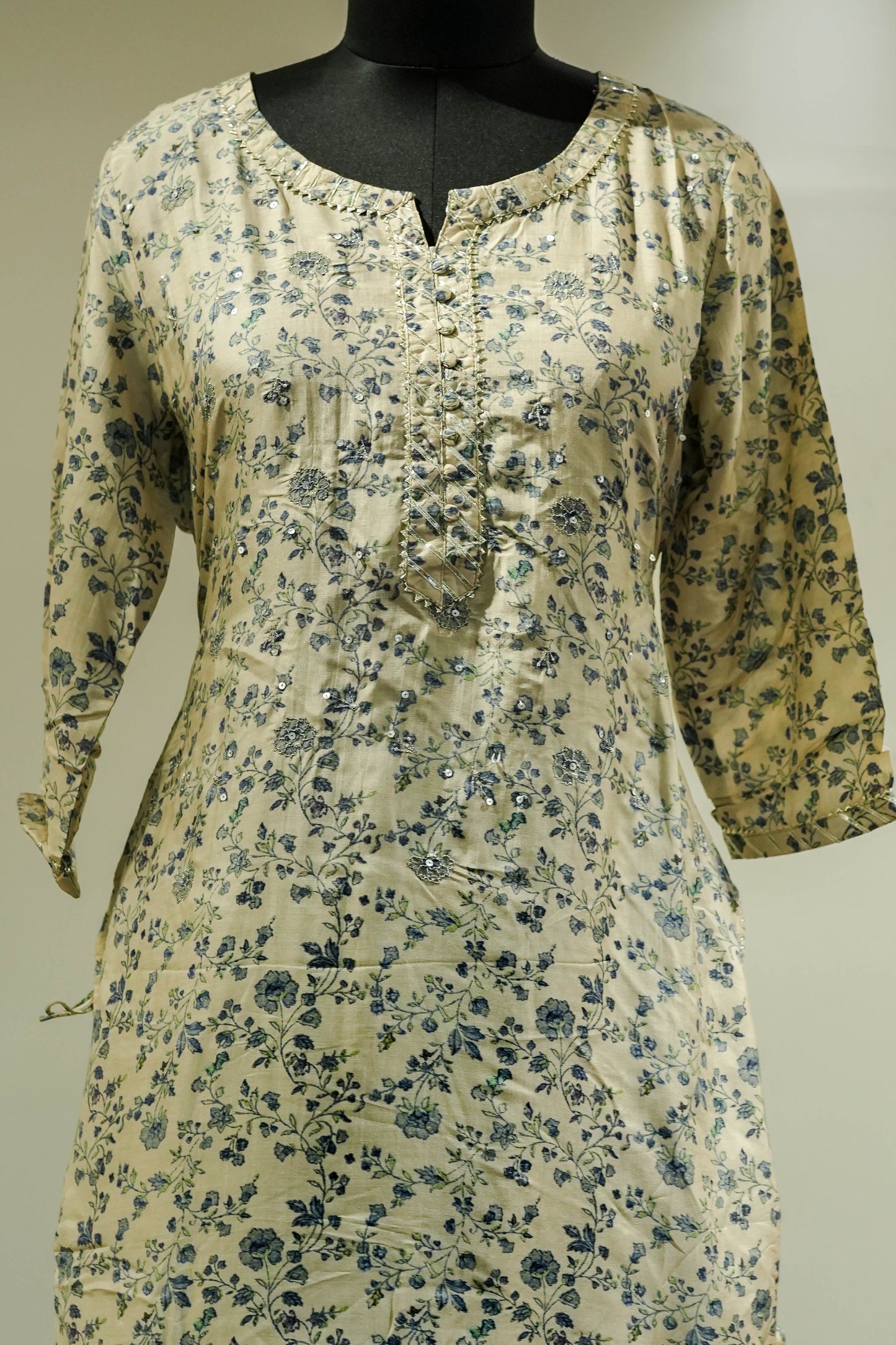 Suvi Printed Suit Set