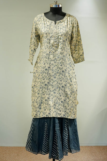 Suvi Printed Suit Set