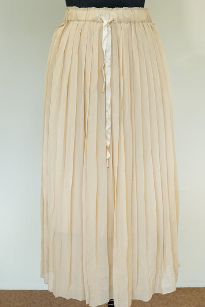 Off White Pleated Skirt