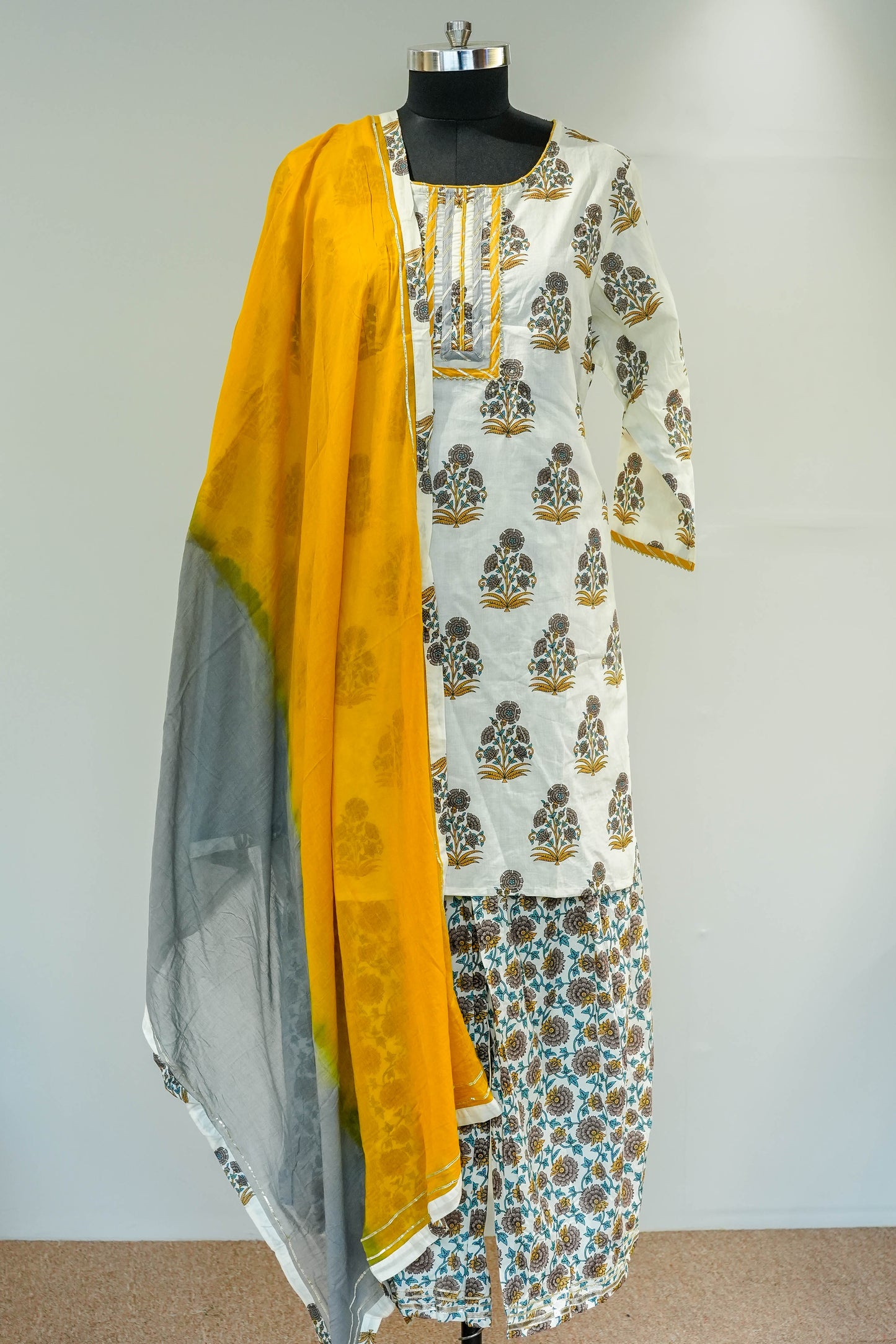 Kasha Floral Printed Suit Set