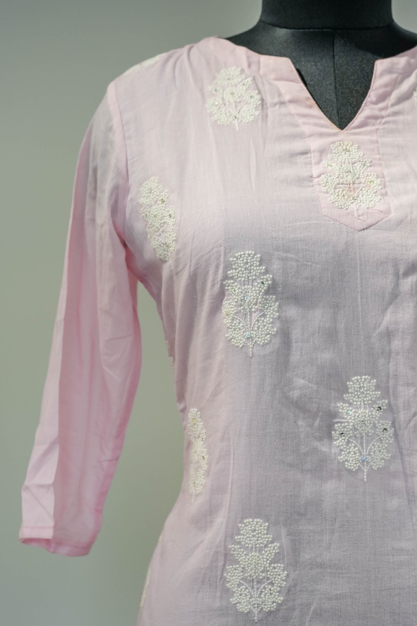 Pink Floral Embroidered Kurta