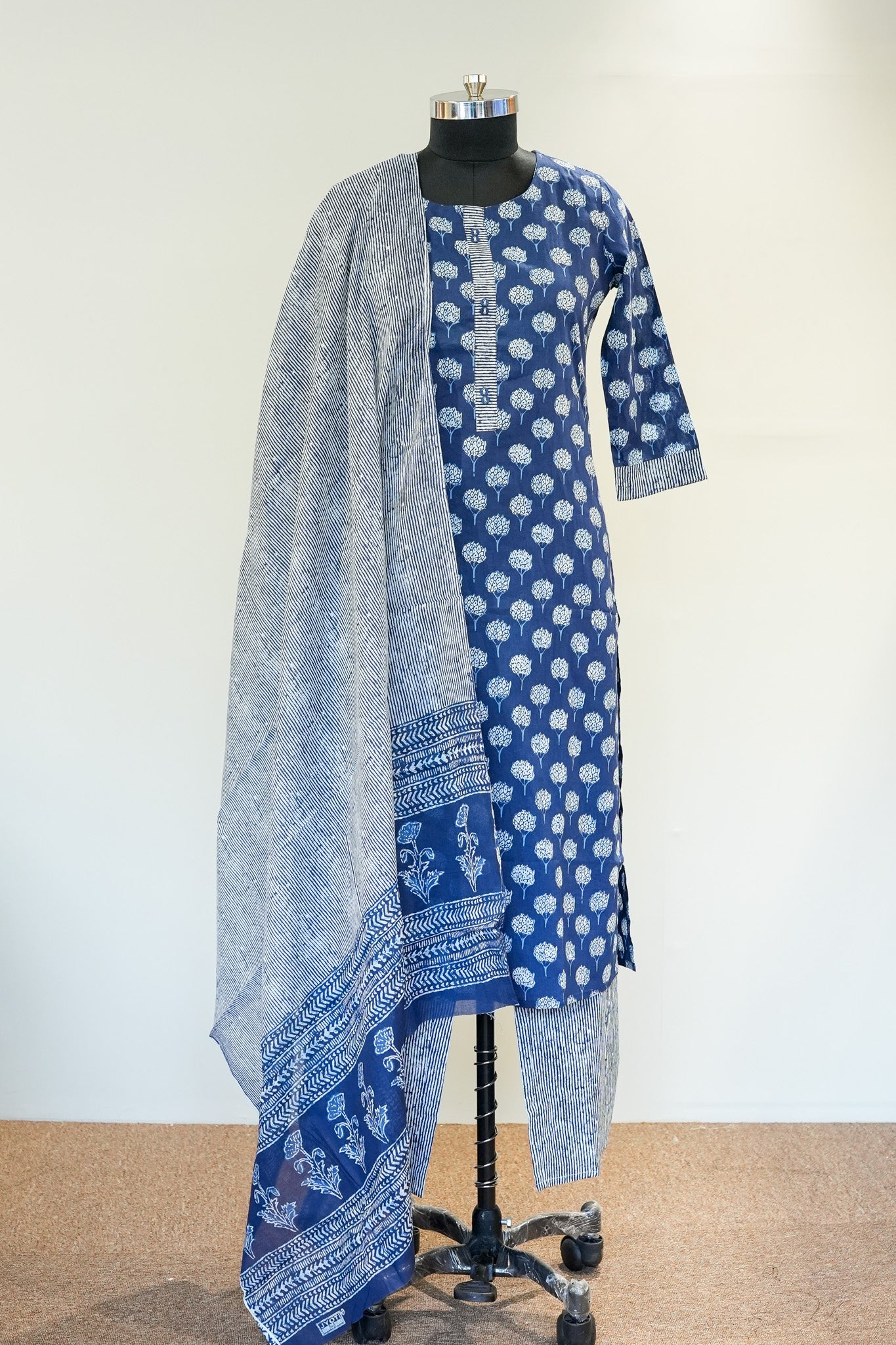 Malti Printed Suit Set