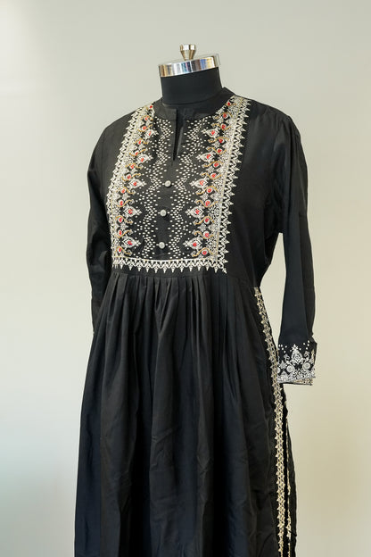 Rama Embroidered Kurta