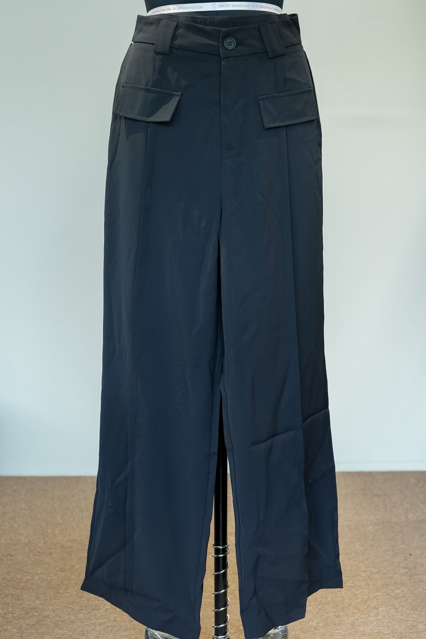 Black Front Pocket Style Pants