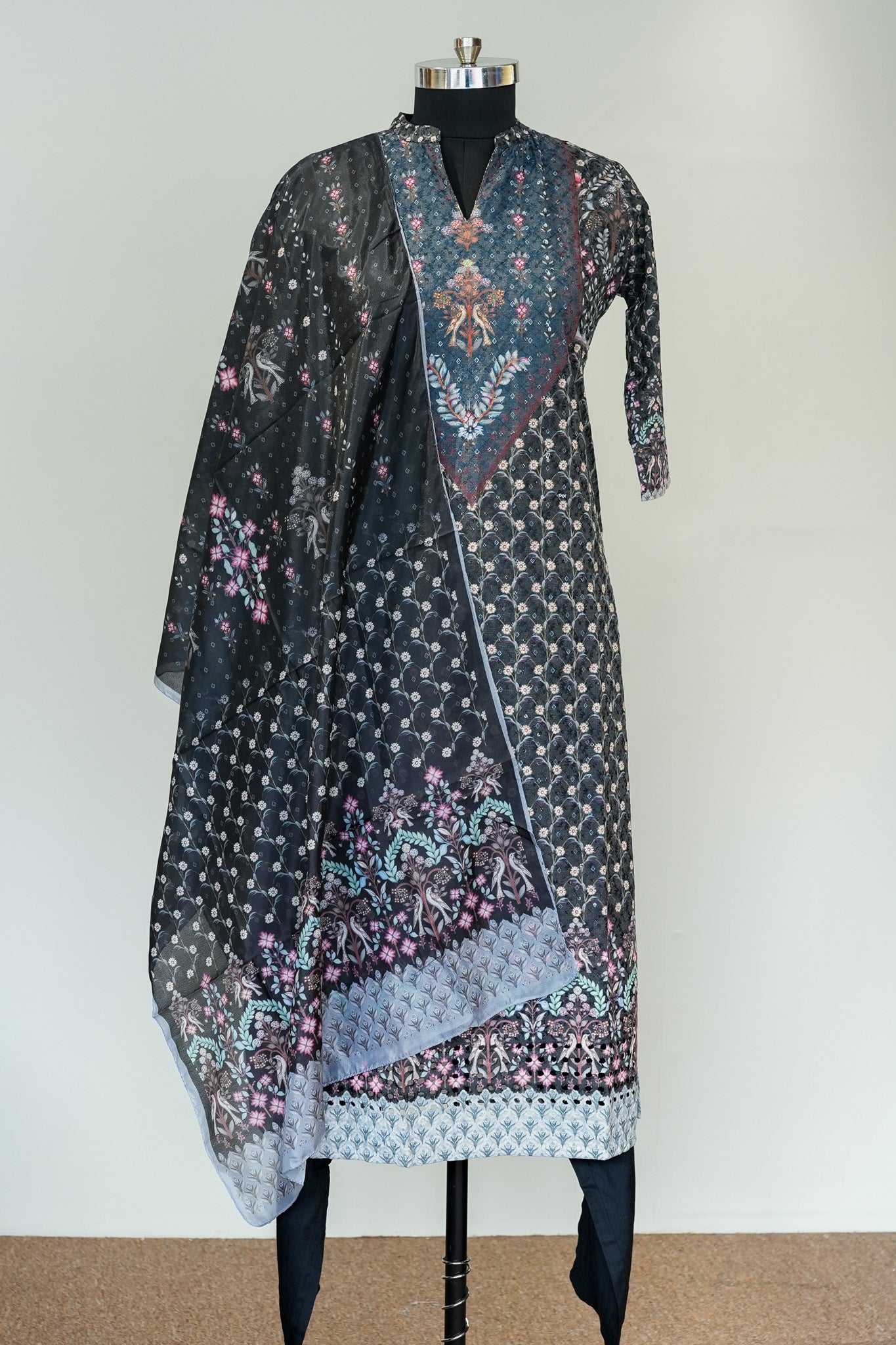 Heera Printed Suit Set