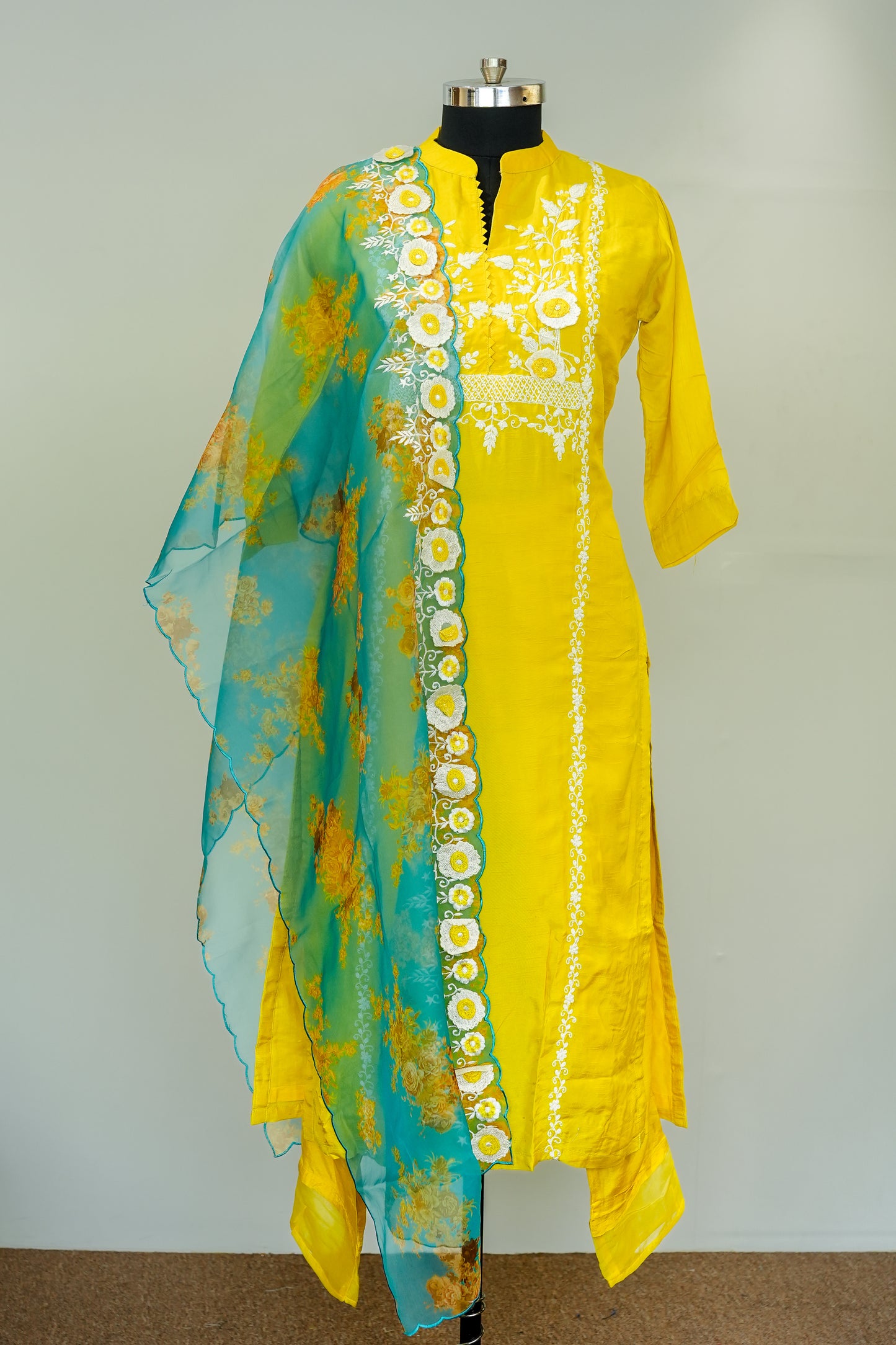 Riyaz Embroidered Suit Set