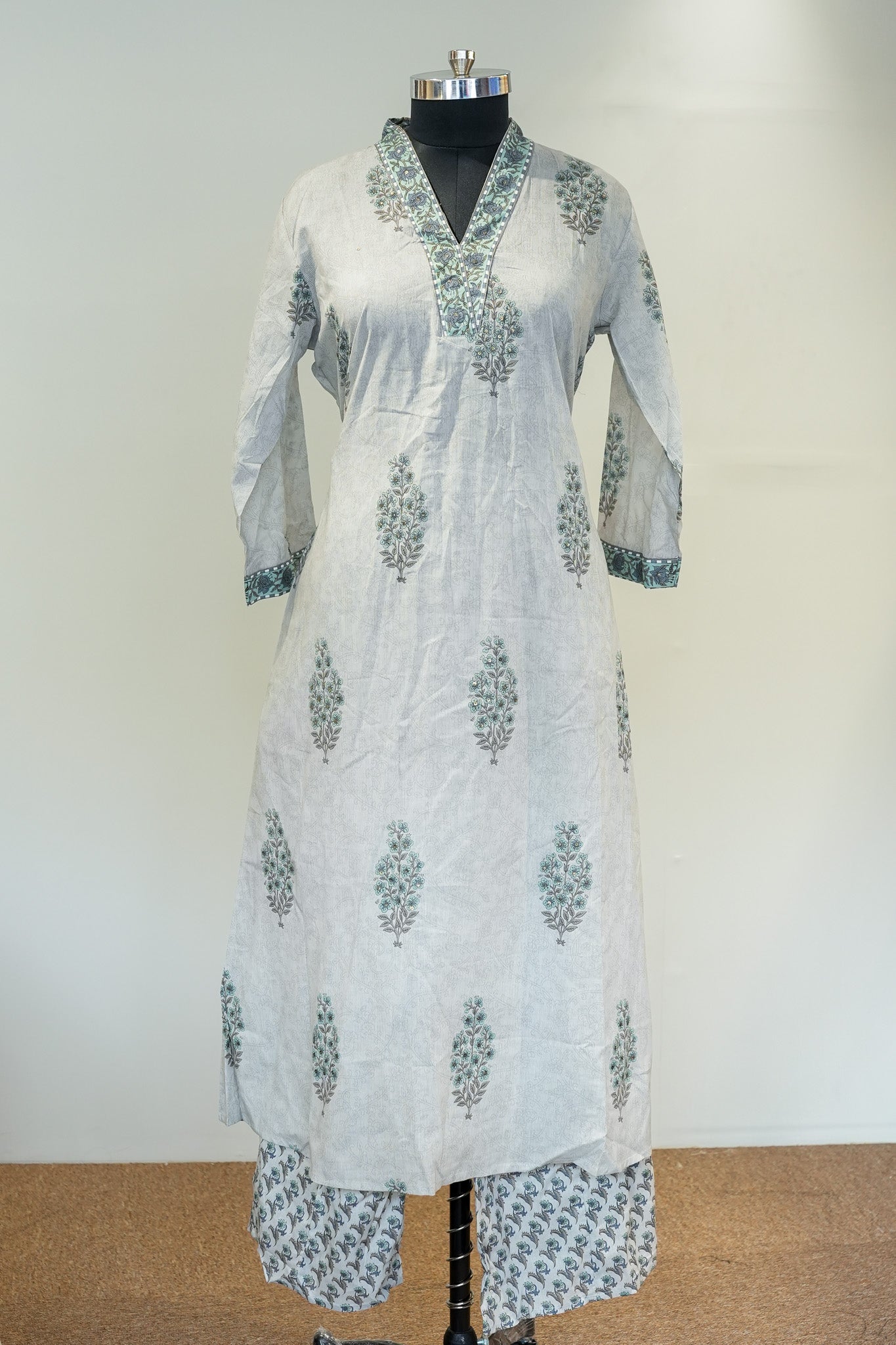 Raza Printed Kurta Set