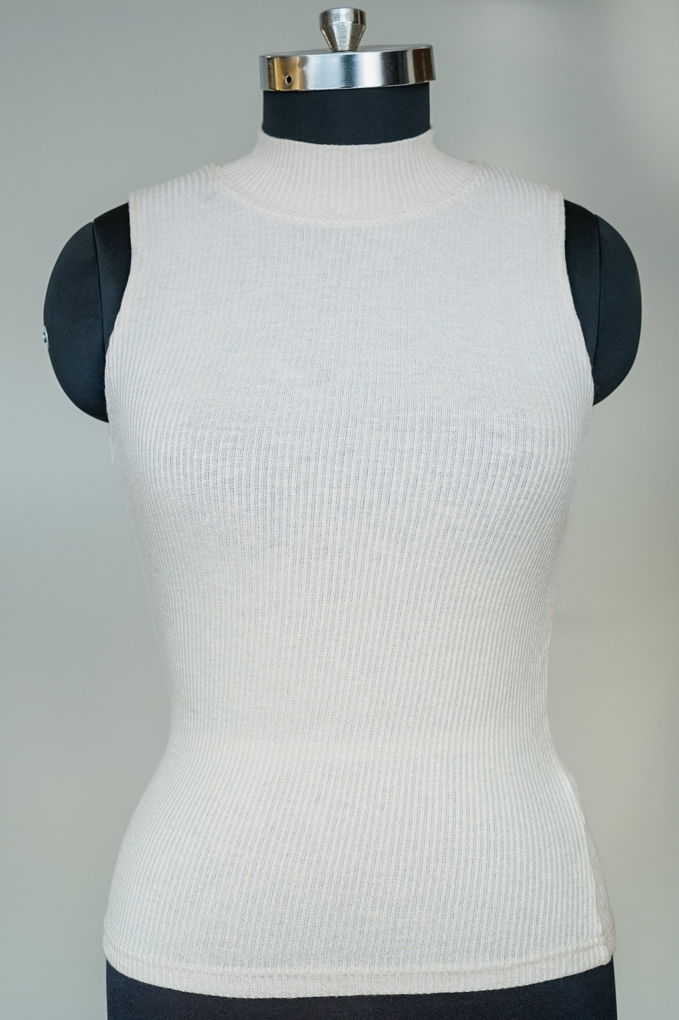 Off White Cut Sleeves Knitted Top