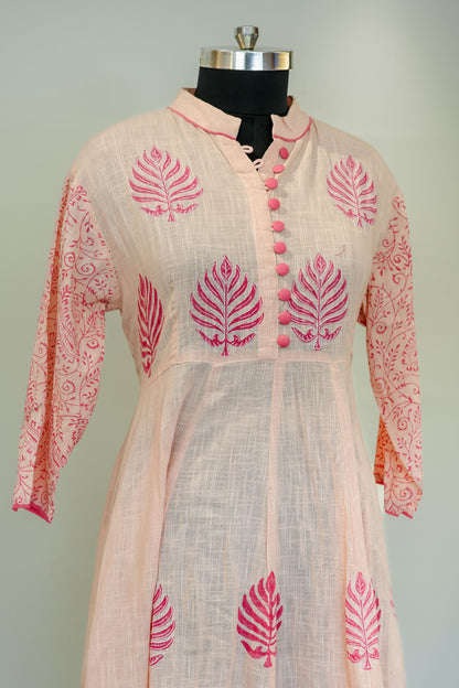 Ramila Thread Work Kurta