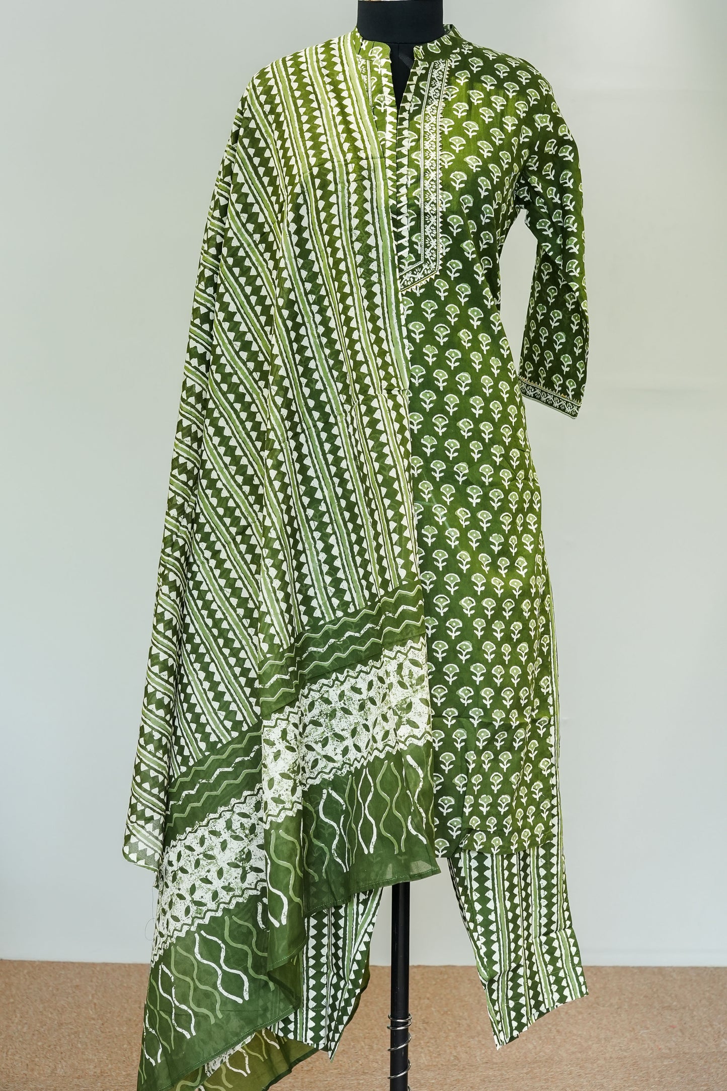 Virna Printed Suit Set