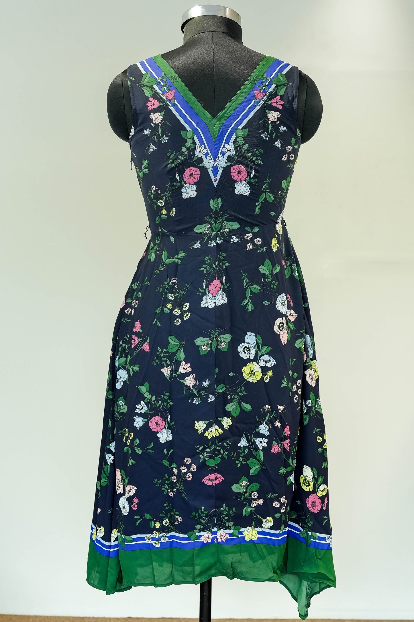 Floral Pritned Cut Sleeves Wrap Dress