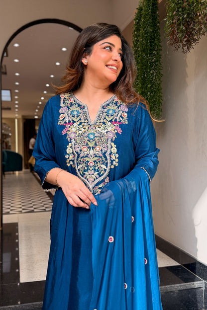 Fareen Embroidered Suit Set