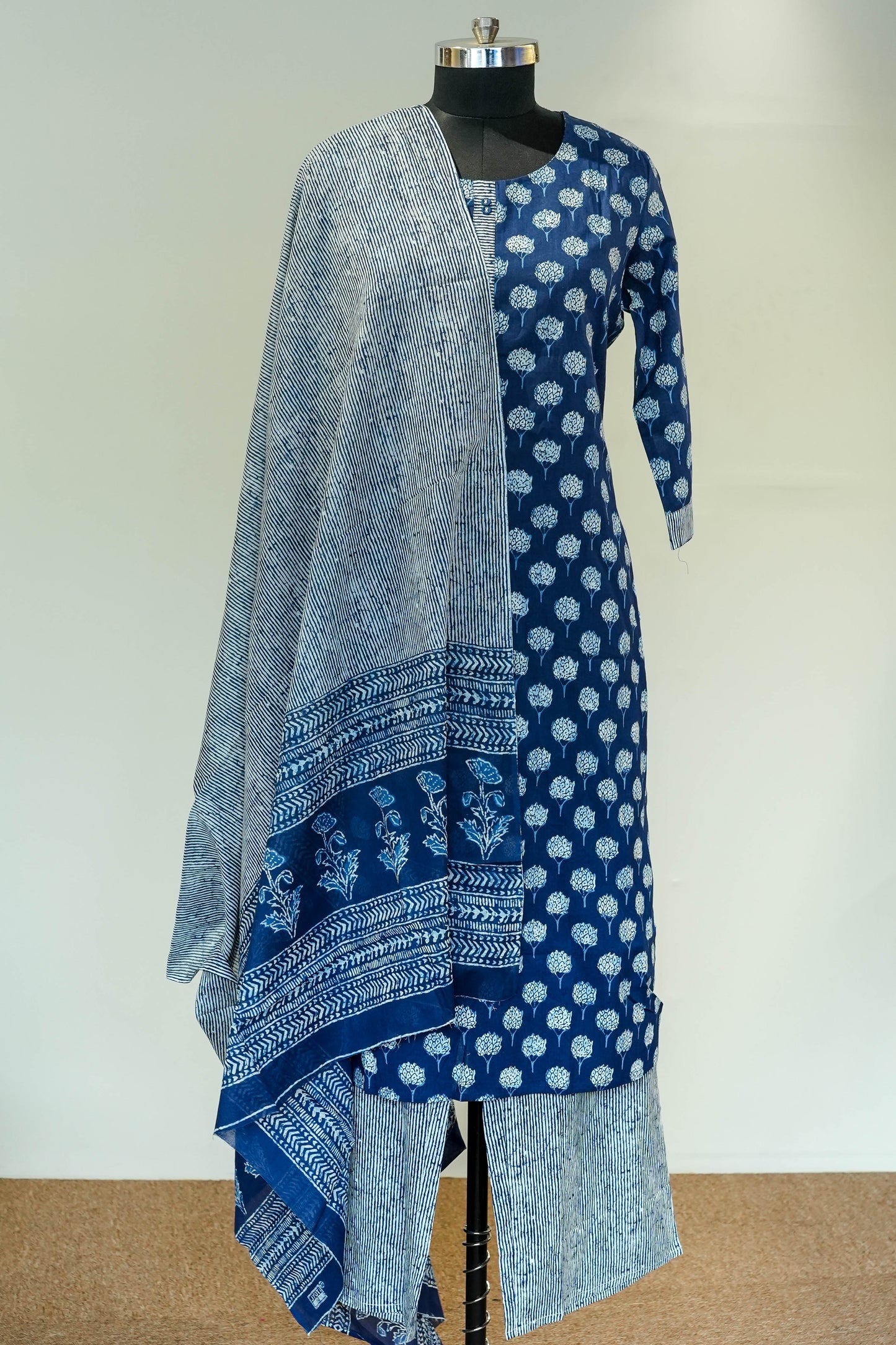Rifat Floral Printed Suit Set