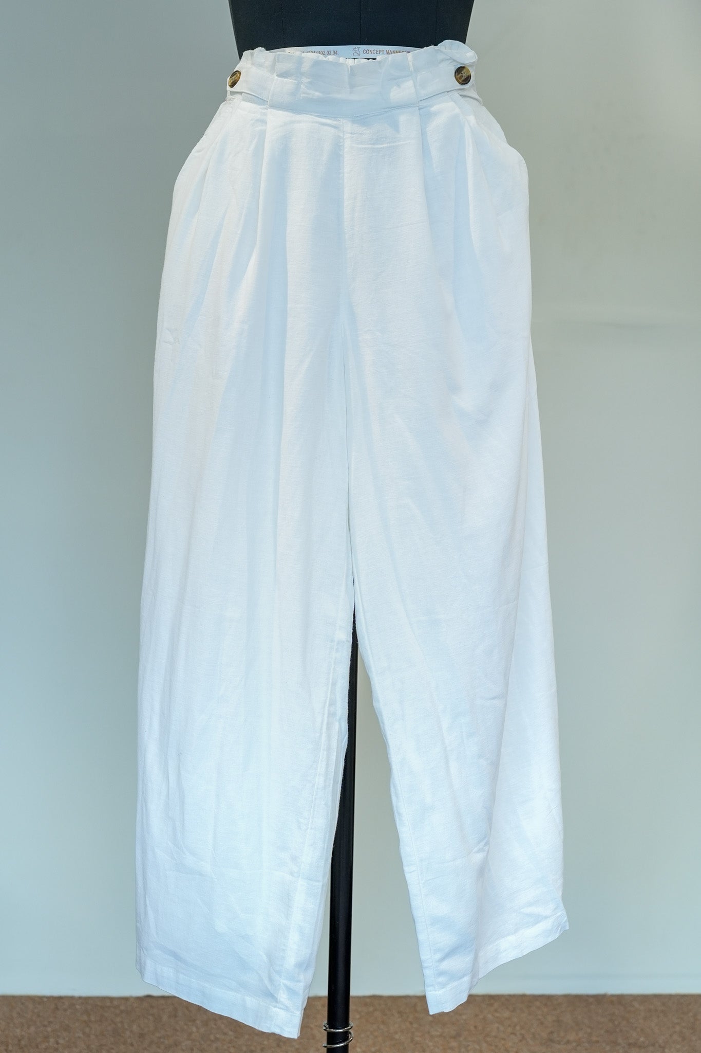 White Side Buttoned Pants