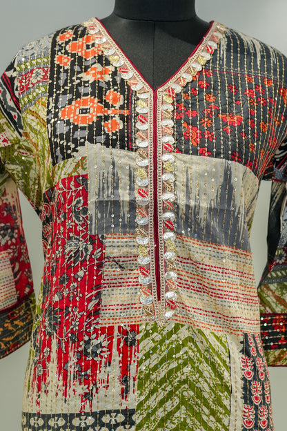 Kirdhi Embroidered Kurta