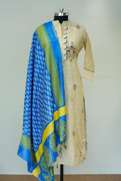 Ketvi Embroidered Kurta and Dupatta