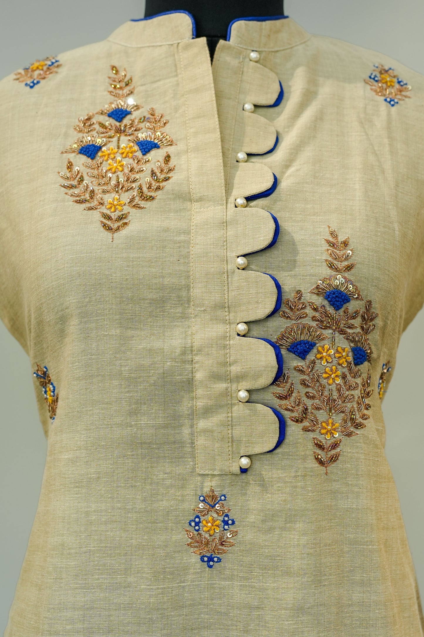 Ketvi Embroidered Kurta and Dupatta