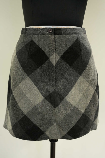 Check Warm Short Skirt