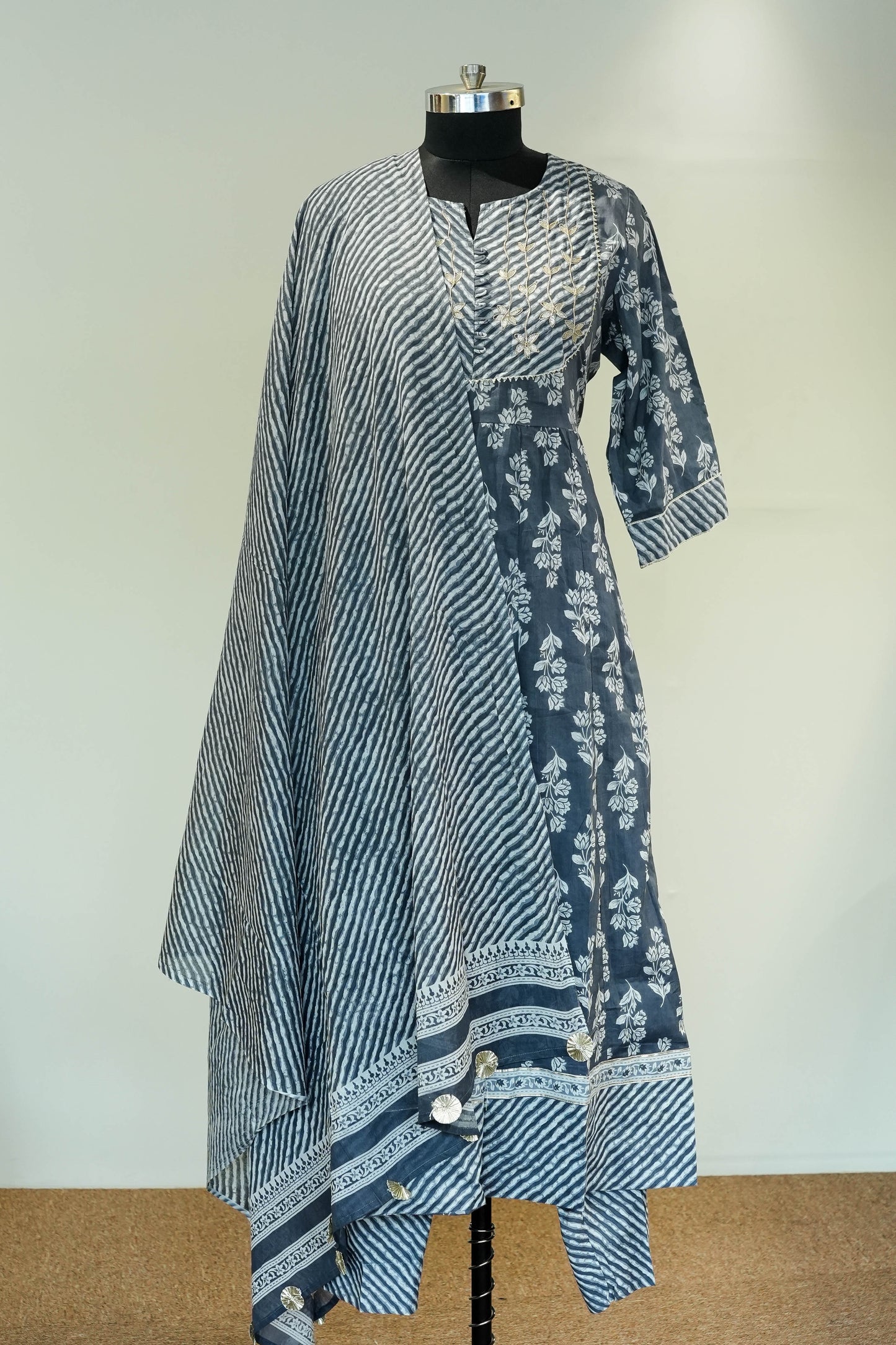 Sheetal Printed Suit Set