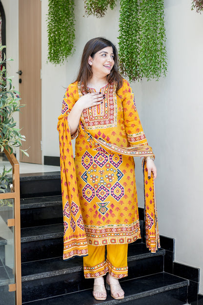 Ishwari Printed Suit Set