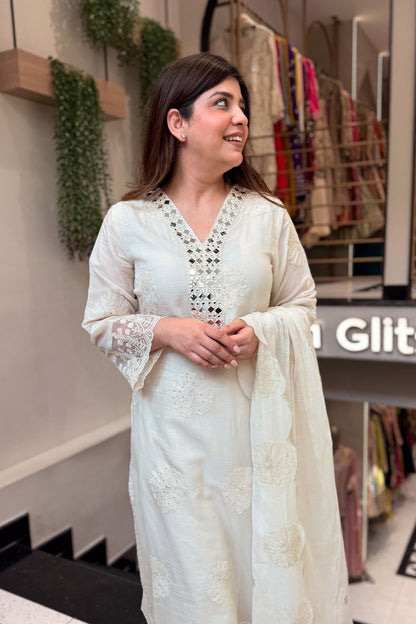 Aavishi Embroidered Suit Set