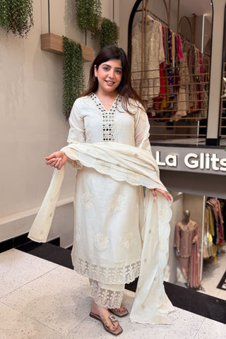 Aavishi Embroidered Suit Set