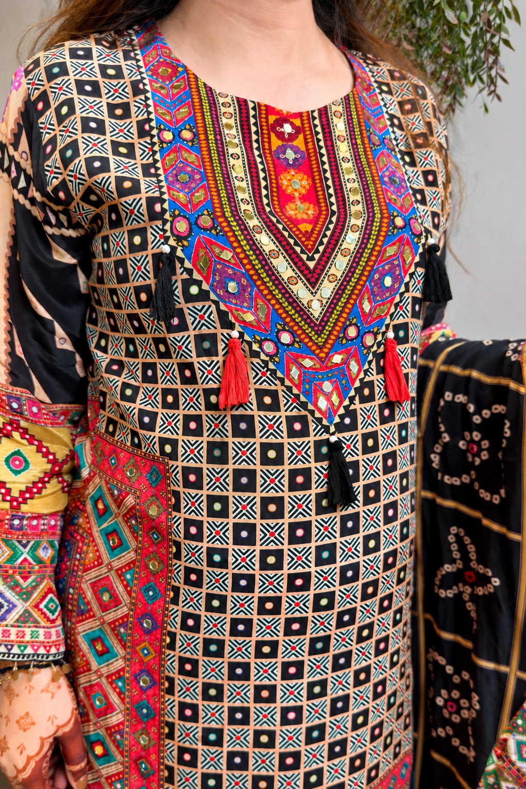 Faiza Black Printed Suit Set
