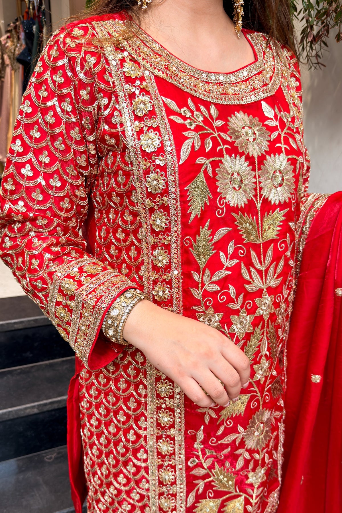 Nirvaya Embroidered Suit Set