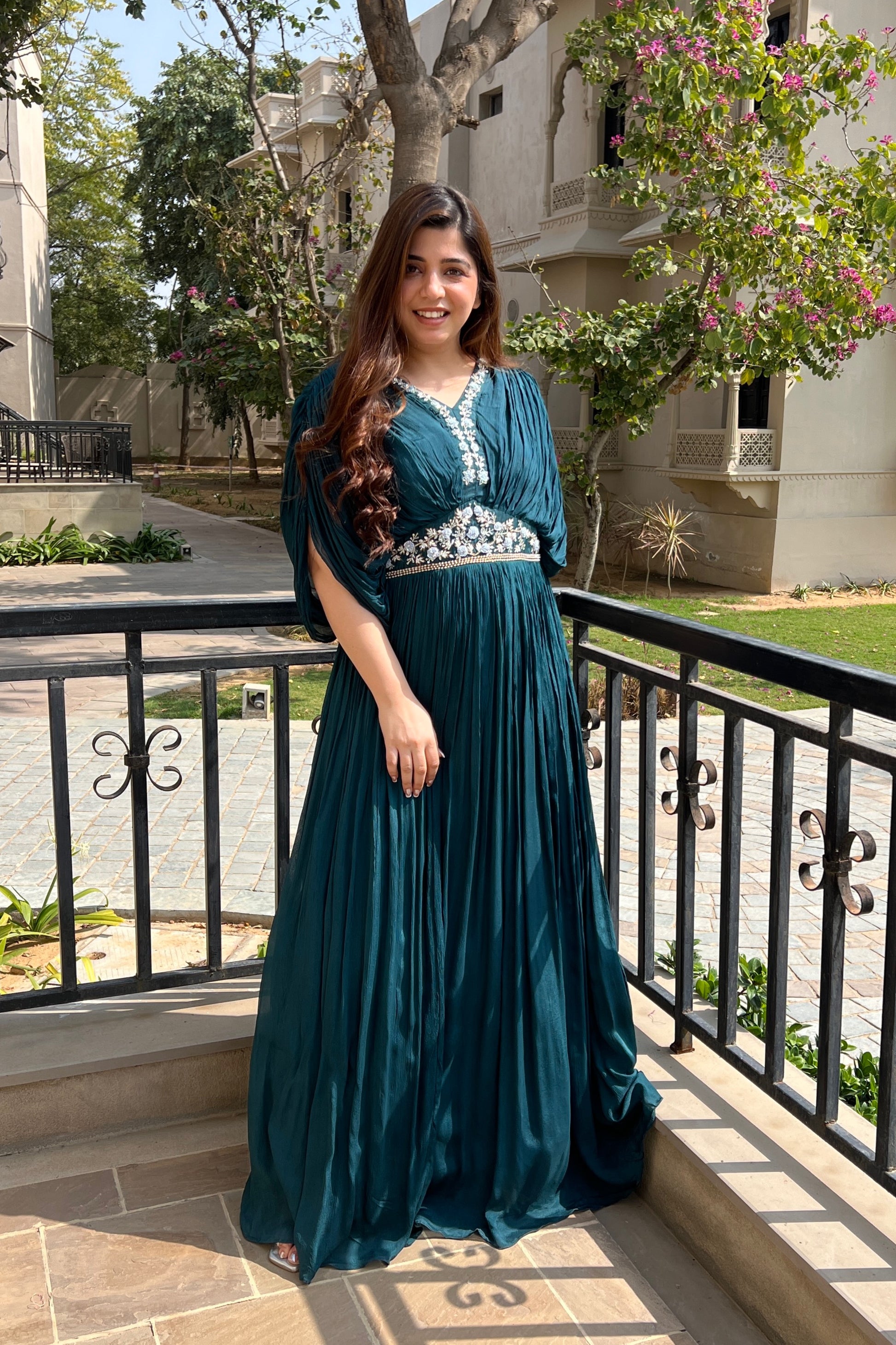 Zeerat Green Voluminous Maxi