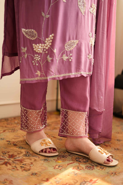 Jeenat Pink Embriodered Suit Set