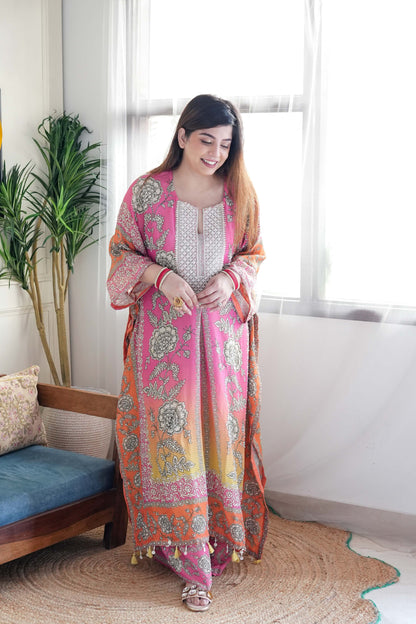 Sehrat Pink Ombre Printed Kaftan Set with Neck Embroidery