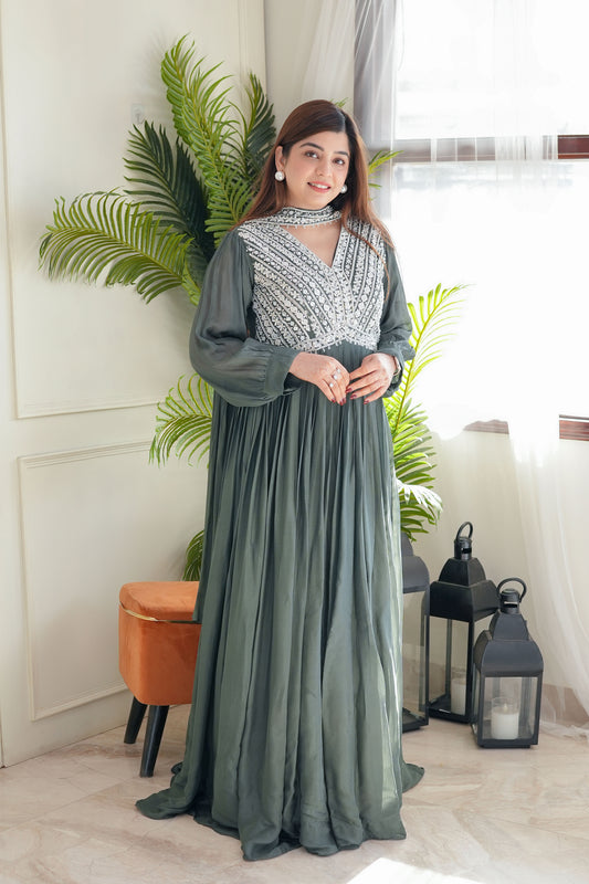 Keeya Green Voluminous Anarkali Suit